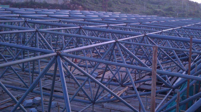 泉州概述网架加工中对钢材的质量的过细恳求